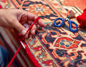 خدمات تخصصی و حرفه ای رفوی فرش در قالیشویی تجریش
